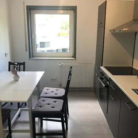 Lägenhet Haus Astenblick In Fuer Bis Zu 35 Personen Fuer Wanderveranstaltungen Und Familienfeiern