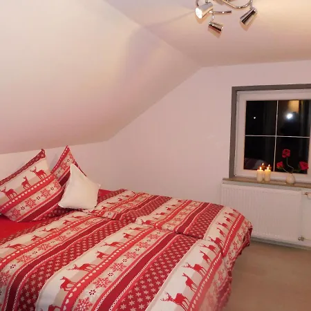 Haus Astenblick In Fuer Bis Zu 35 Personen Fuer Wanderveranstaltungen Und Familienfeiern * ווינטרברג