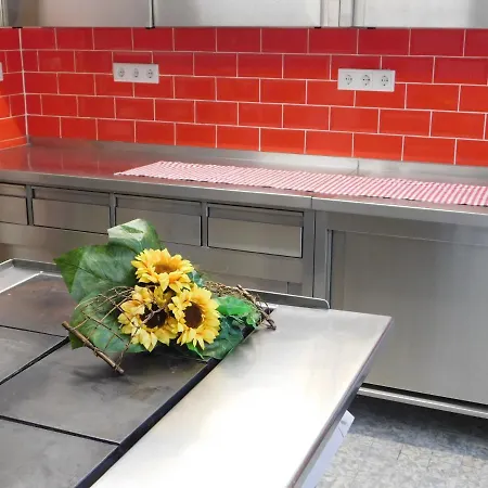 Haus Astenblick In Fuer Bis Zu 35 Personen Fuer Wanderveranstaltungen Und Familienfeiern Διαμέρισμα Βίντερμπεργκ