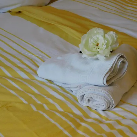 Haus Astenblick In Fuer Bis Zu 35 Personen Fuer Wanderveranstaltungen Und Familienfeiern דירה *