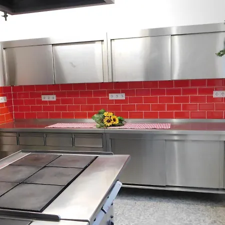 Haus Astenblick In Fuer Bis Zu 35 Personen Fuer Wanderveranstaltungen Und Familienfeiern דירה ווינטרברג