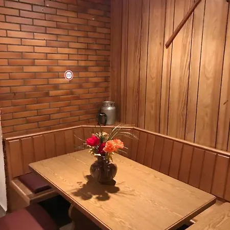 Haus Astenblick In Fuer Bis Zu 35 Personen Fuer Wanderveranstaltungen Und Familienfeiern דירה ווינטרברג