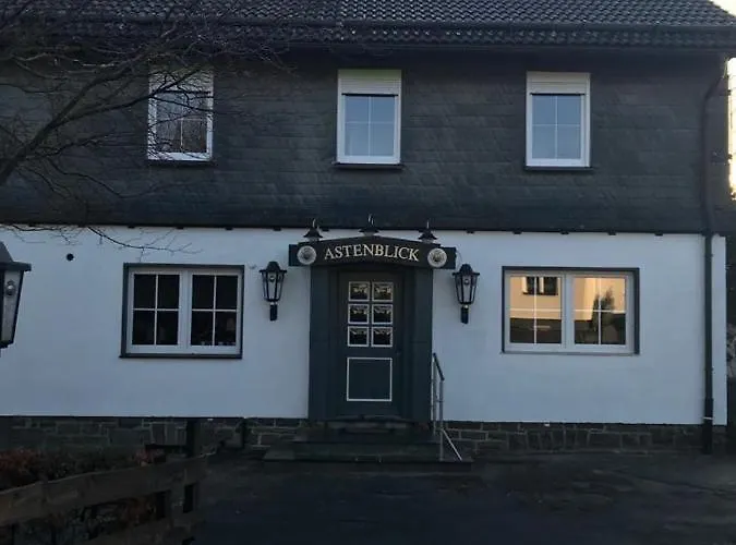 Apartment Haus Astenblick In Fuer Bis Zu 35 Personen Fuer Wanderveranstaltungen Und Familienfeiern Winterberg