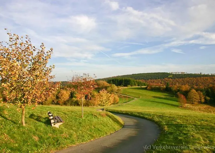 Haus Astenblick In Für Bis Zu 35 Personen Für Wanderveranstaltungen Und Familienfeiern Apartamento *