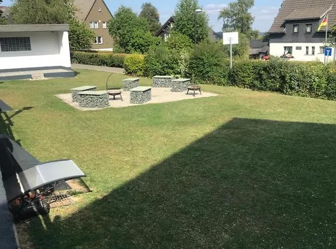 Haus Astenblick In Fuer Bis Zu 35 Personen Fuer Wanderveranstaltungen Und Familienfeiern Winterberg