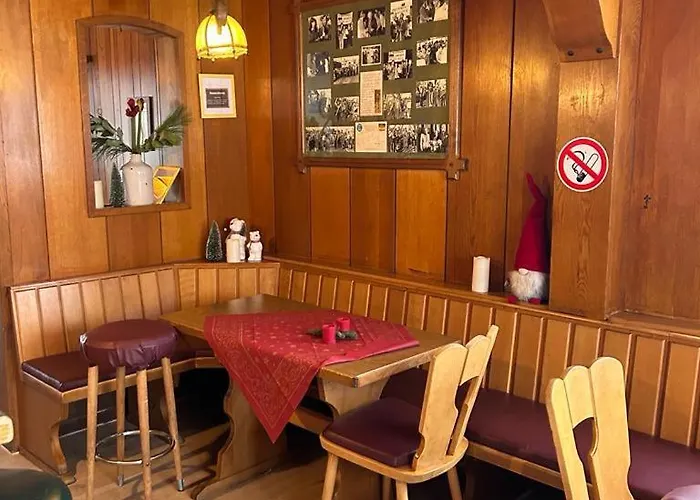 Apartment Haus Astenblick In Fuer Bis Zu 35 Personen Fuer Wanderveranstaltungen Und Familienfeiern *