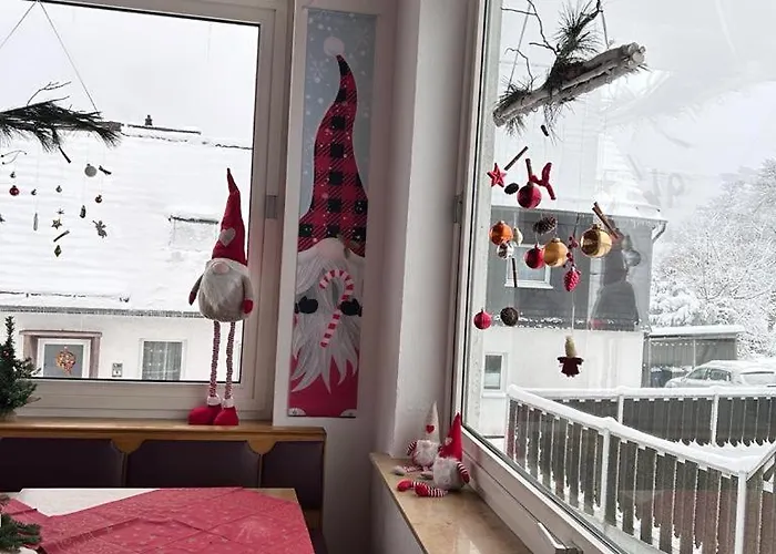 Haus Astenblick In Für Bis Zu 35 Personen Für Wanderveranstaltungen Und Familienfeiern Apartamento