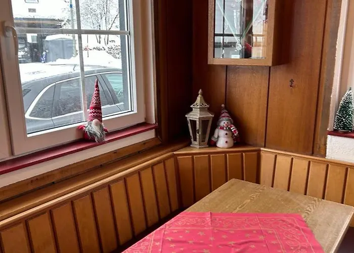 Apartment Haus Astenblick In Fuer Bis Zu 35 Personen Fuer Wanderveranstaltungen Und Familienfeiern Winterberg