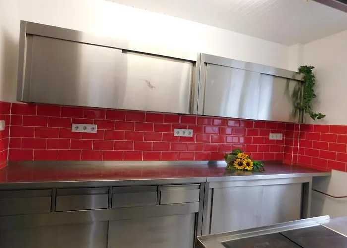 Haus Astenblick In Fuer Bis Zu 35 Personen Fuer Wanderveranstaltungen Und Familienfeiern Apartment *