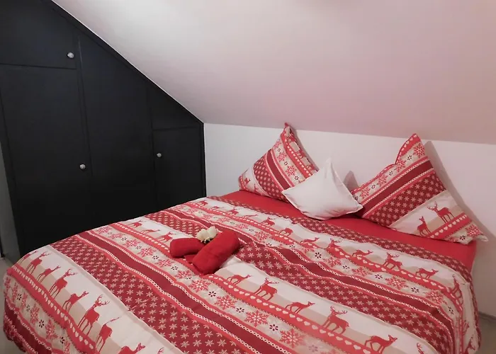 Haus Astenblick In Fuer Bis Zu 35 Personen Fuer Wanderveranstaltungen Und Familienfeiern Apartment *