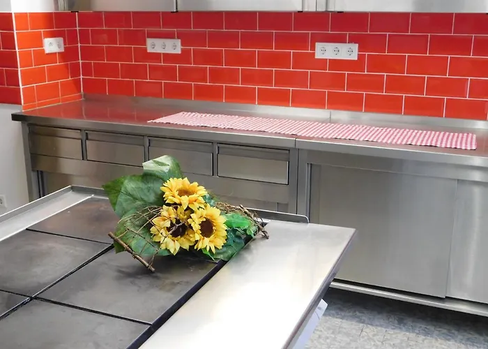 Haus Astenblick In Fuer Bis Zu 35 Personen Fuer Wanderveranstaltungen Und Familienfeiern Apartment Winterberg