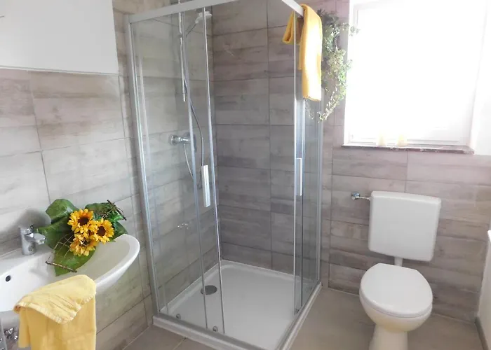 Haus Astenblick In Für Bis Zu 35 Personen Für Wanderveranstaltungen Und Familienfeiern *